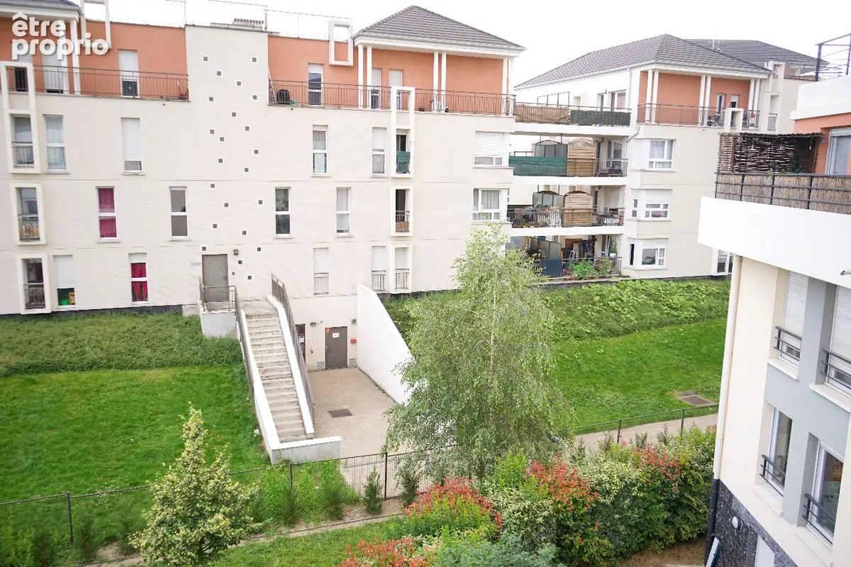 CRÉTEIL - POINTE DU LAC - DEUX PIÈCES DE 42 M² (38.61 m² Carrez + Terrasse de 7.10 m²) - photo 8