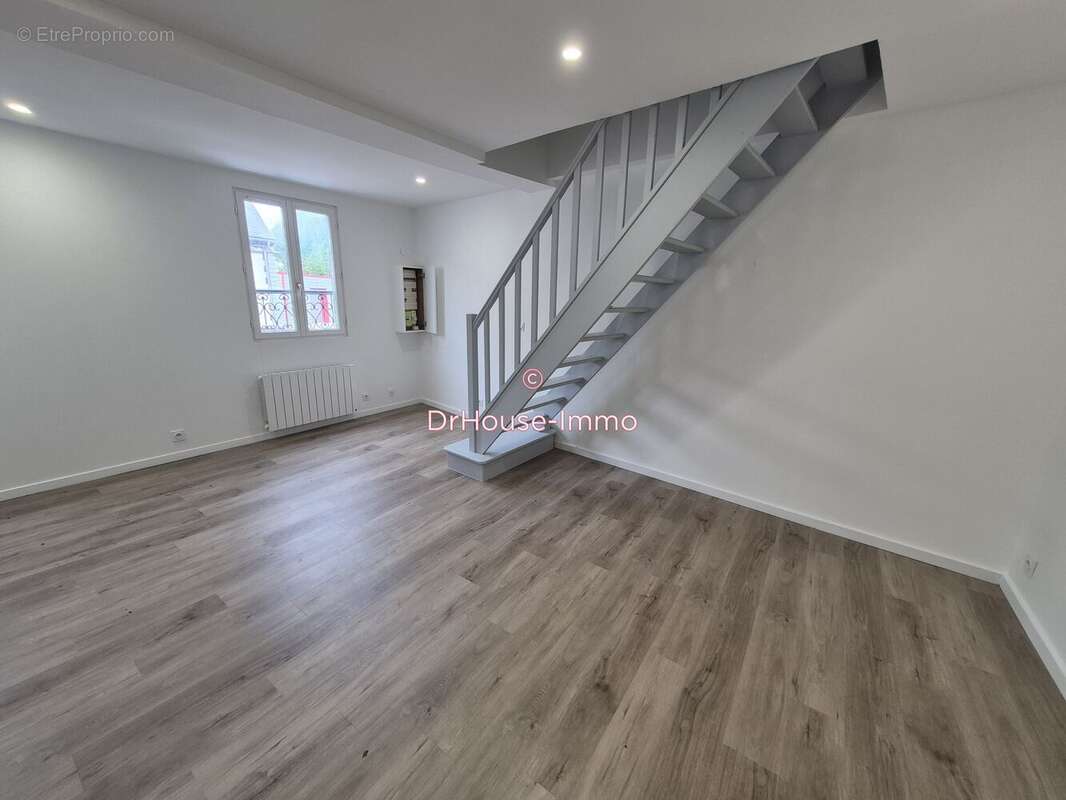 Appartement à NEUFCHATEL-EN-BRAY