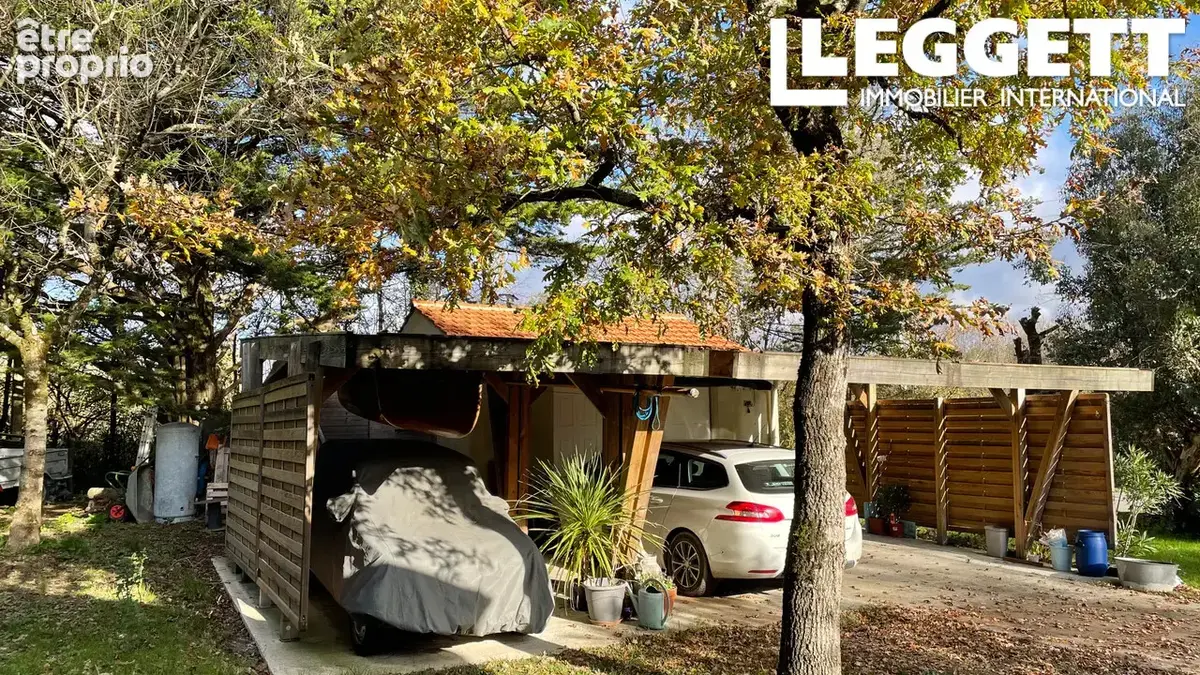 Belle maison très spacieuse, implantée dans son joli parc clos et arborée de 4660 m2, tout près des plages - photo 8