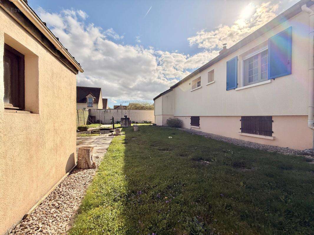 Maison à VAROIS-ET-CHAIGNOT