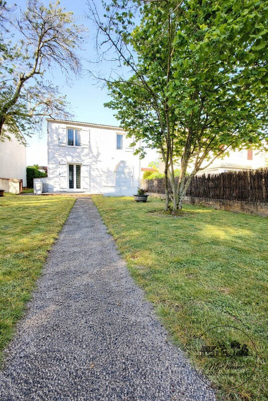 Maison à LE PELLERIN