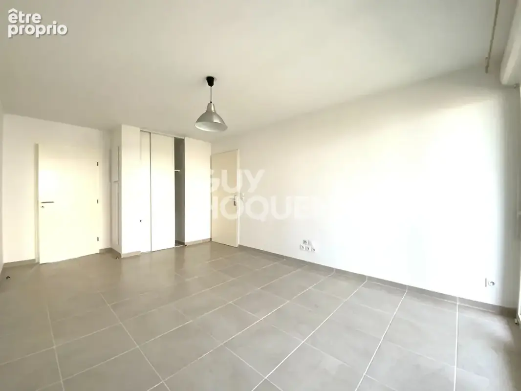 Villeneuve-Tolosane Appartement Récent  T3 de 63 m2 avec 7 m2 de Loggia - photo 9