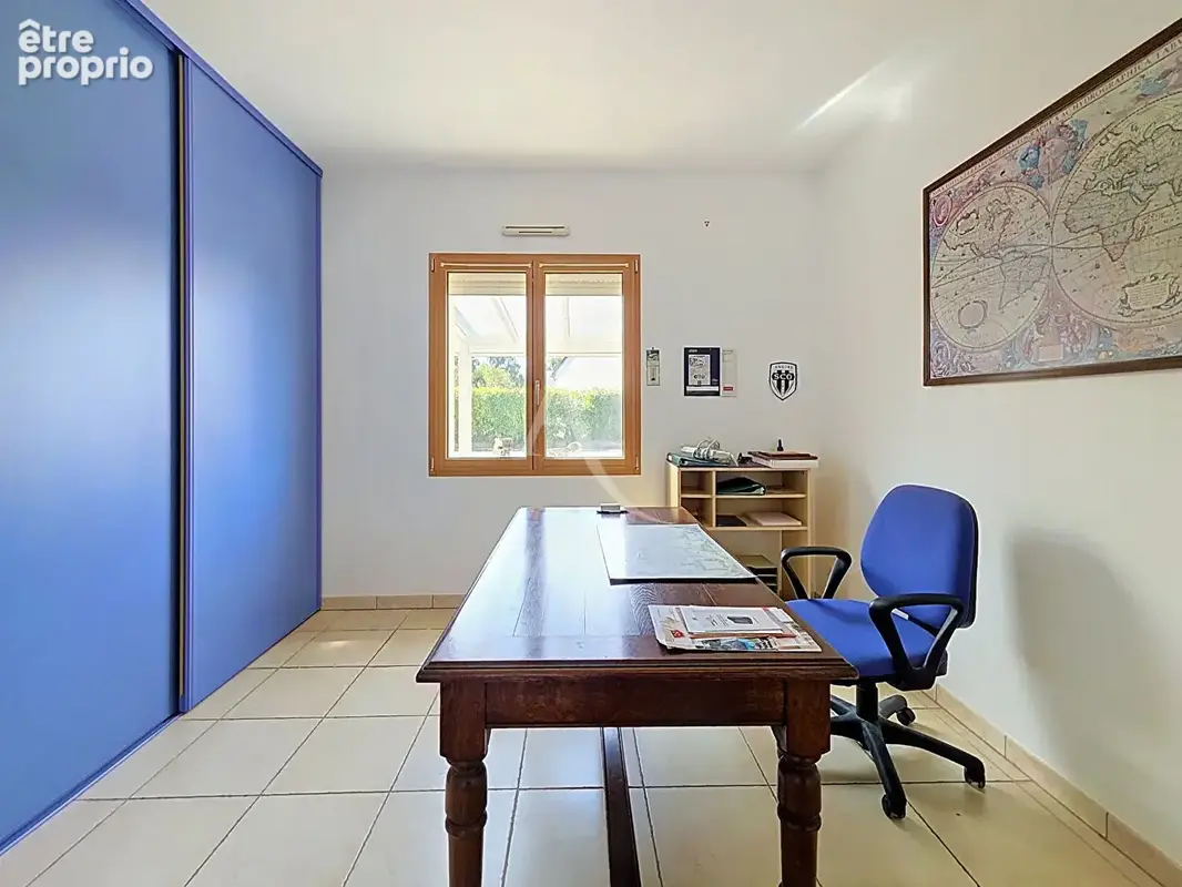 Maison de plain pied de 192m²  Saint-Jean-De-Linières - photo 7