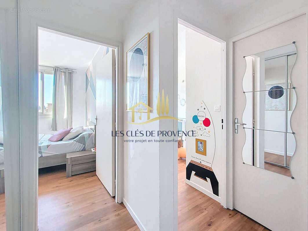 Appartement à ROGNAC