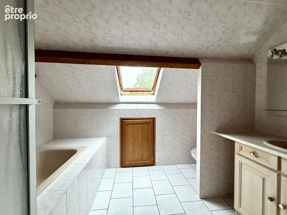 Pavillon familial, grand garage, appartement sur grand terrain - photo 13