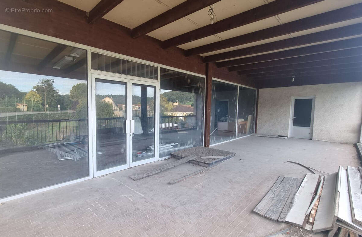 Terrasse couverte local - Maison à BAGNAC-SUR-CELE