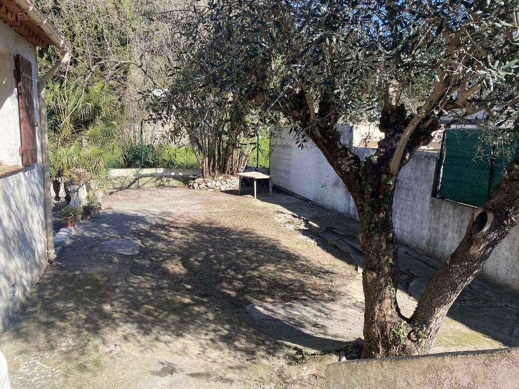 Maison à SAINT-MARTIN-DU-VAR