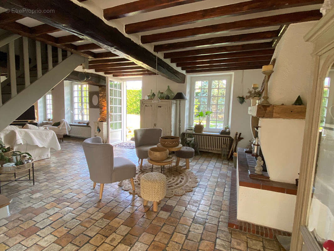 Maison à GARANCIERES