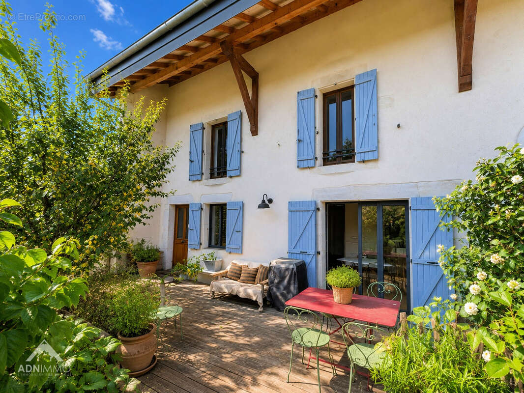 Maison à SERGY