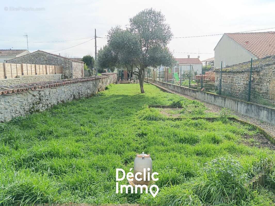 Maison à SAINT-SULPICE-D&#039;ARNOULT