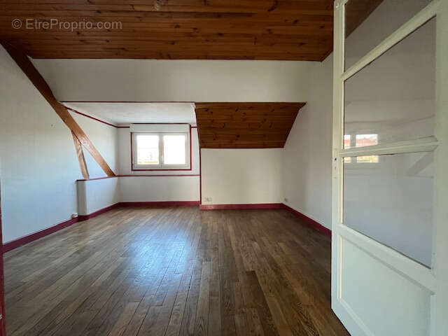 A VendreImmeuble de rapport 330 m2   Maison + T5 + Local professionnel   Fort potentiel ! - photo 18