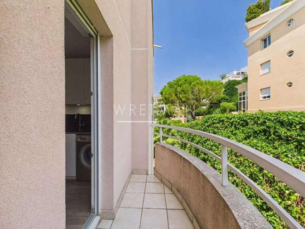 Magnifique appartement 3 pièces avec terrasse, aperçu mer et garage - Le Cannet - photo 10