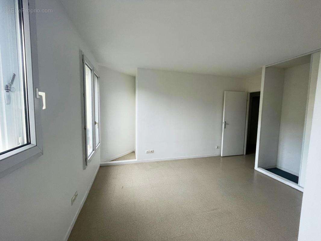 Appartement à LES MUREAUX