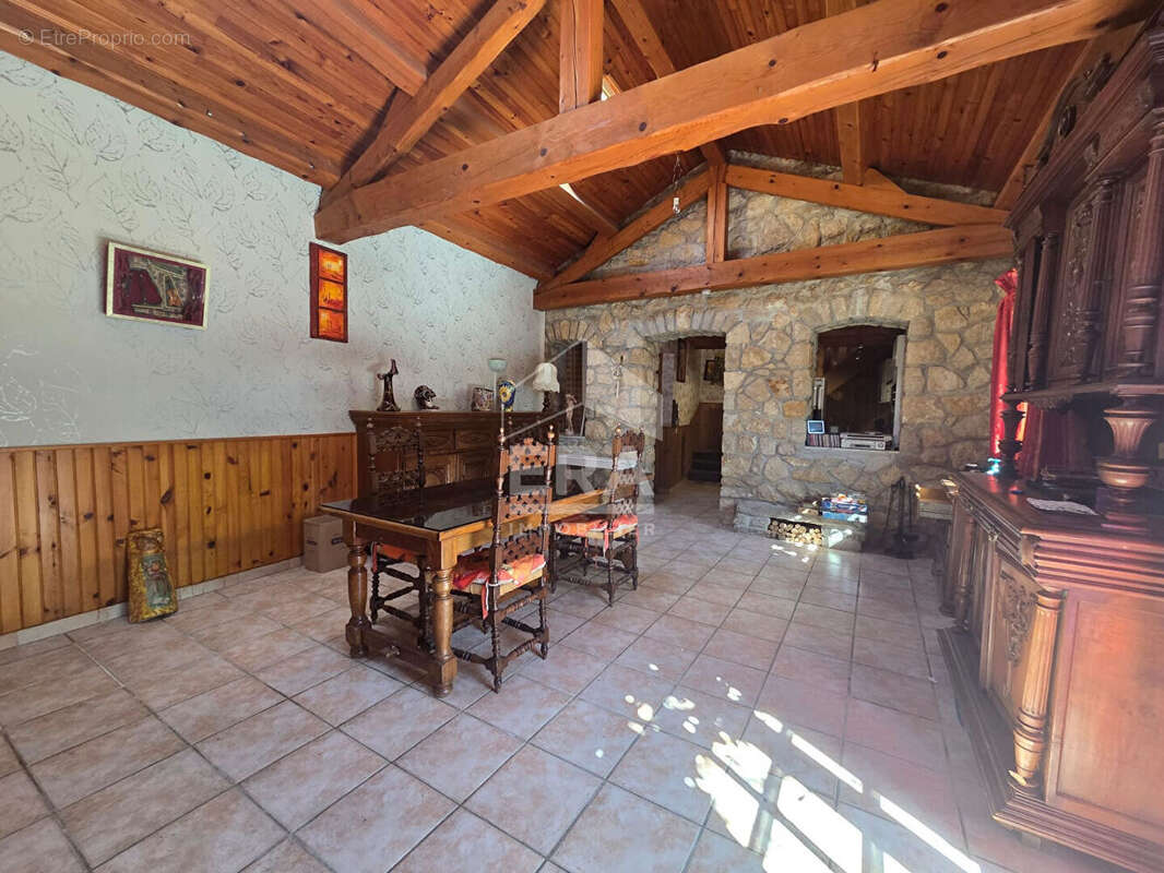 Maison à ROQUETAILLADE