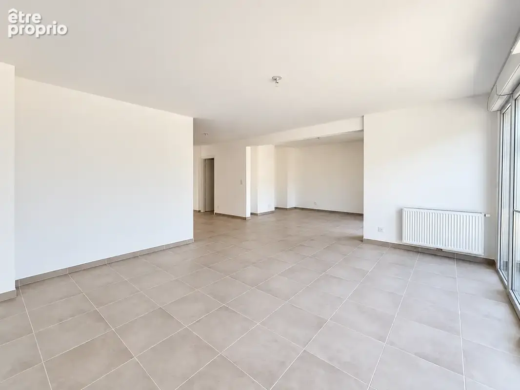 Appartement neuf en triplex de 136,50 m2 avec terrasses   Centre de Six-Fours-les-Plages - photo 2