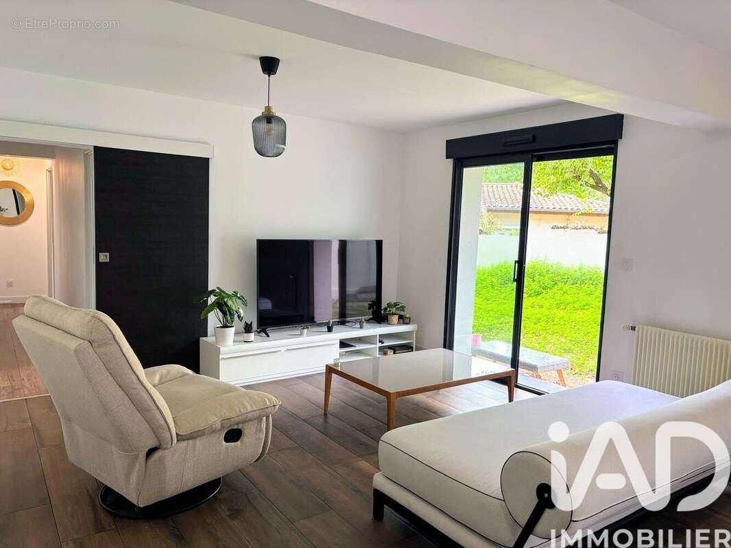 Photo 3 - Maison à AVEZE