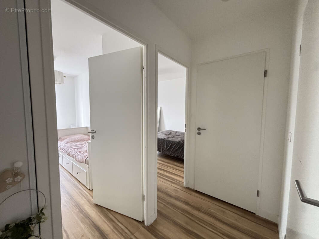 Appartement à SARTROUVILLE