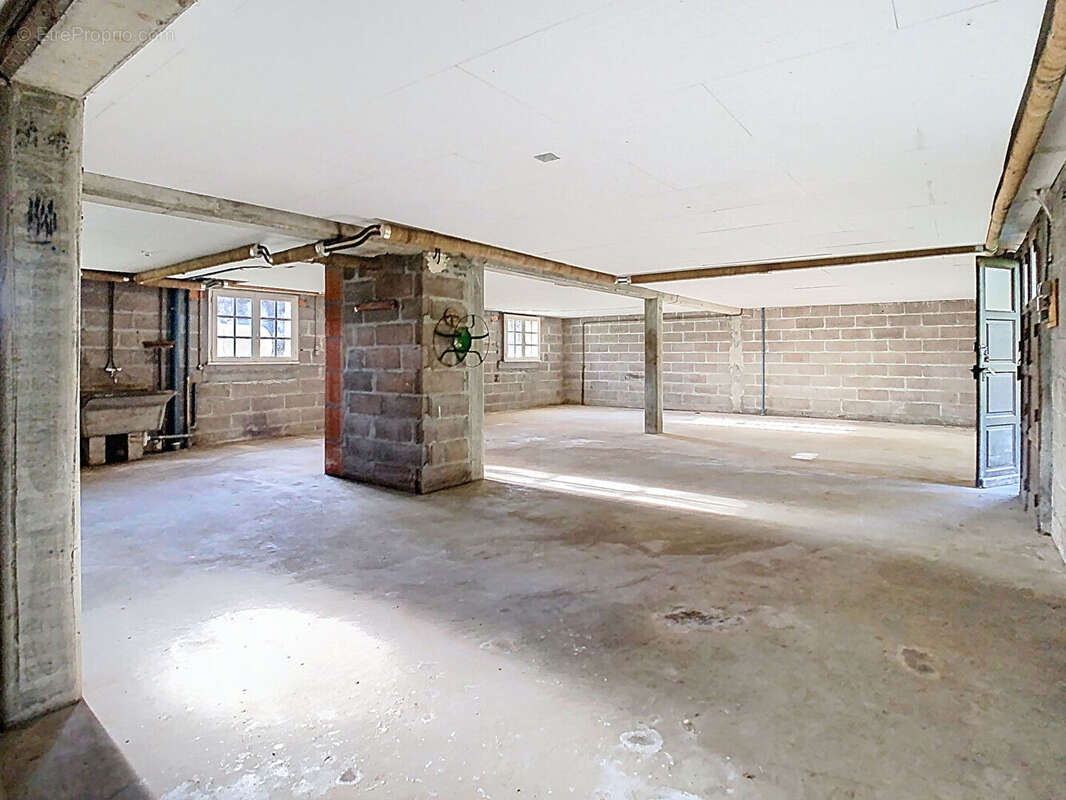 Maison à SAINT-JUNIEN