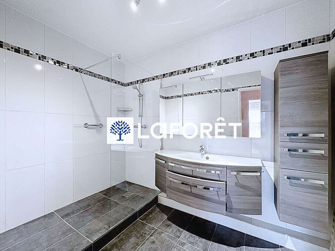 Appartement à NOISY-LE-ROI