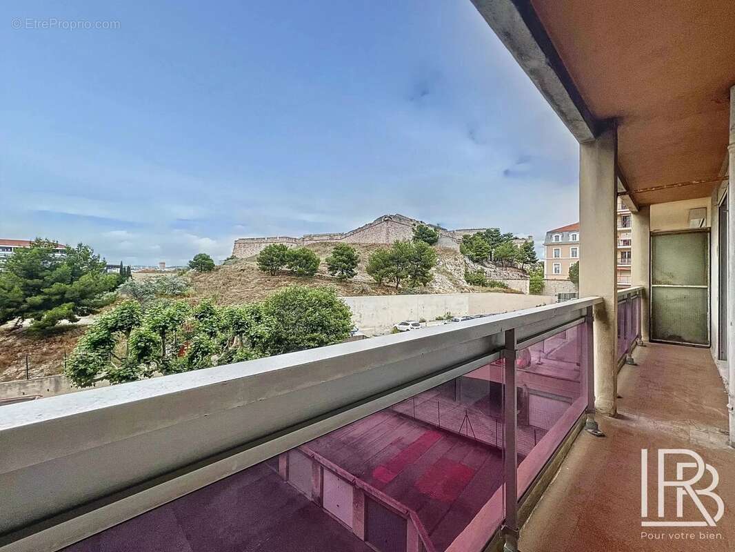 Appartement à MARSEILLE-7E
