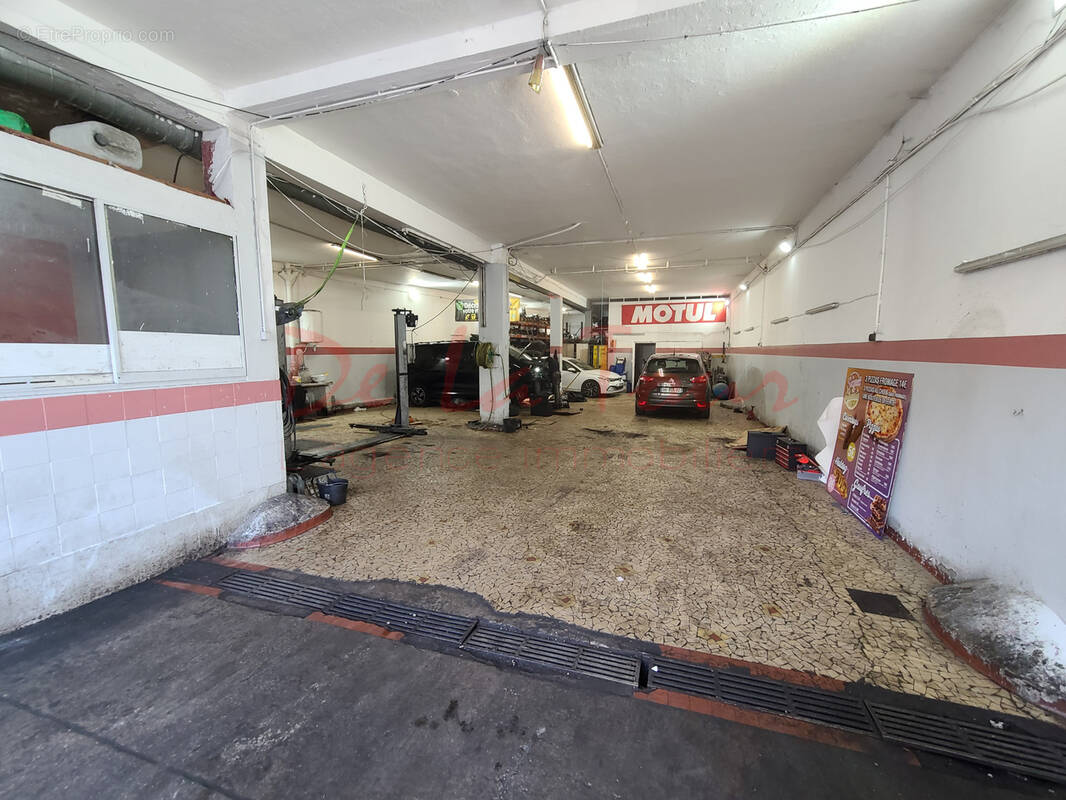 Commerce à MARSEILLE-3E