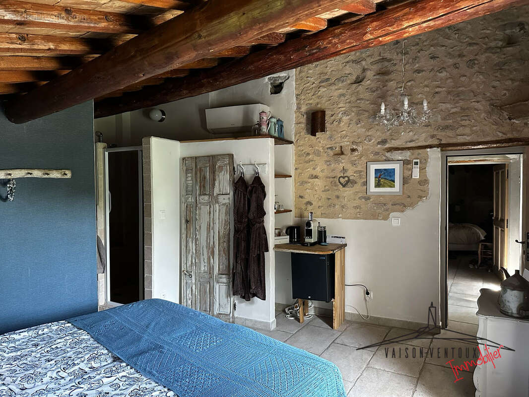 Maison à CRESTET