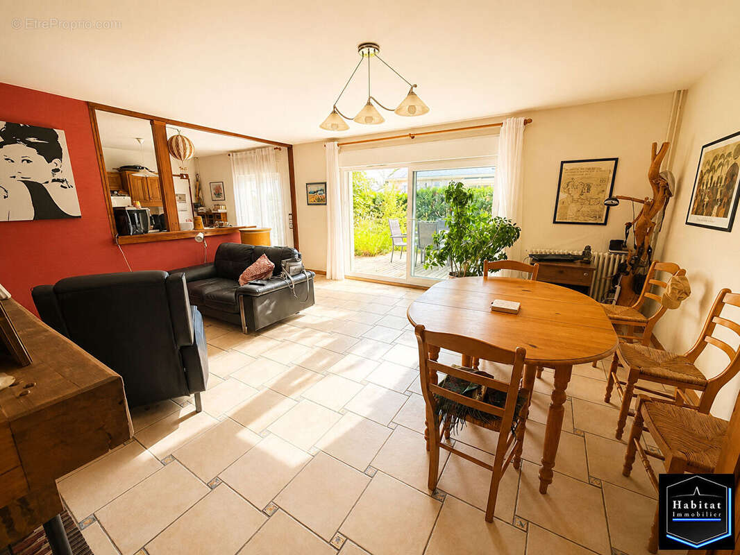 Maison Othis 7 pièce(s) 126 m2 Jardin 670m² Garage 37m² - photo 2