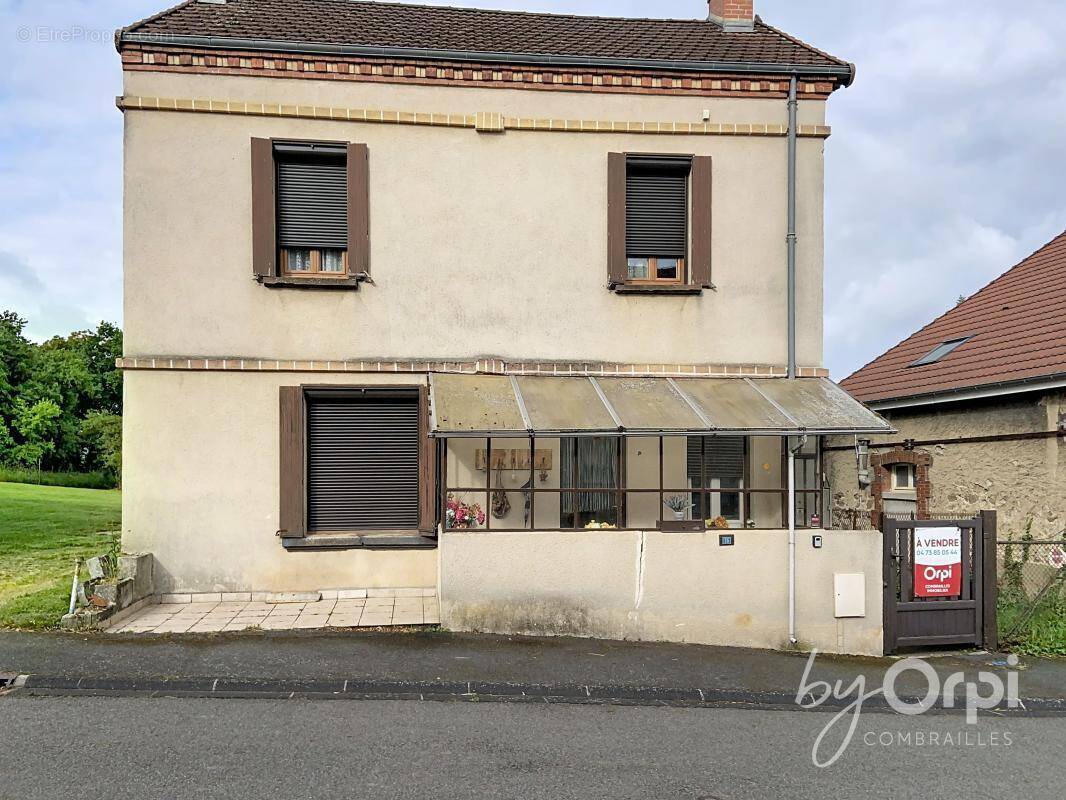 Maison à SAINT-ELOY-LES-MINES