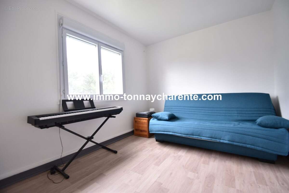 Appartement à TONNAY-CHARENTE