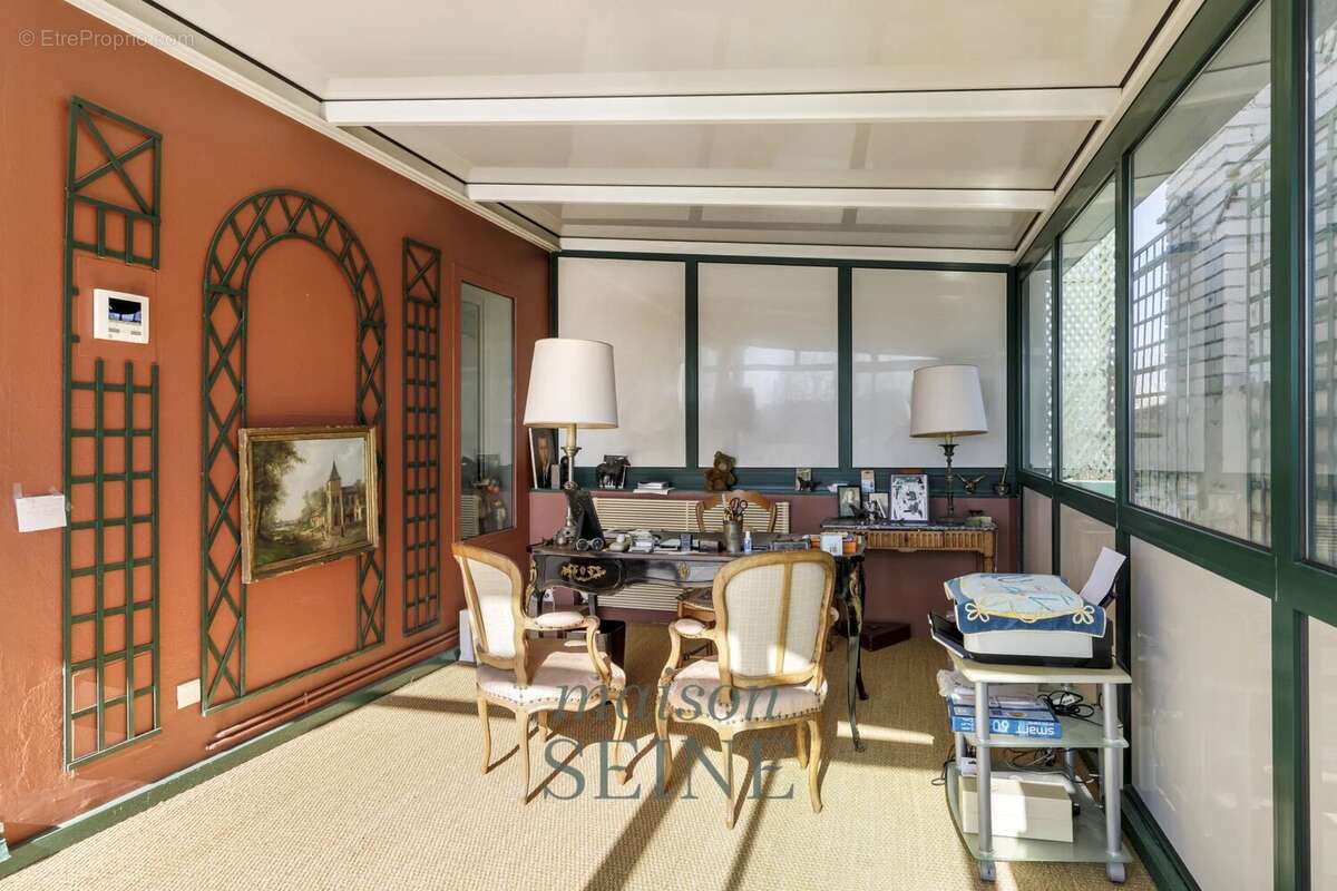 Maison à NEUILLY-SUR-SEINE