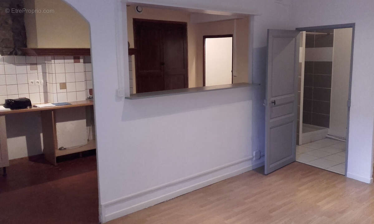 Appartement à GONFARON