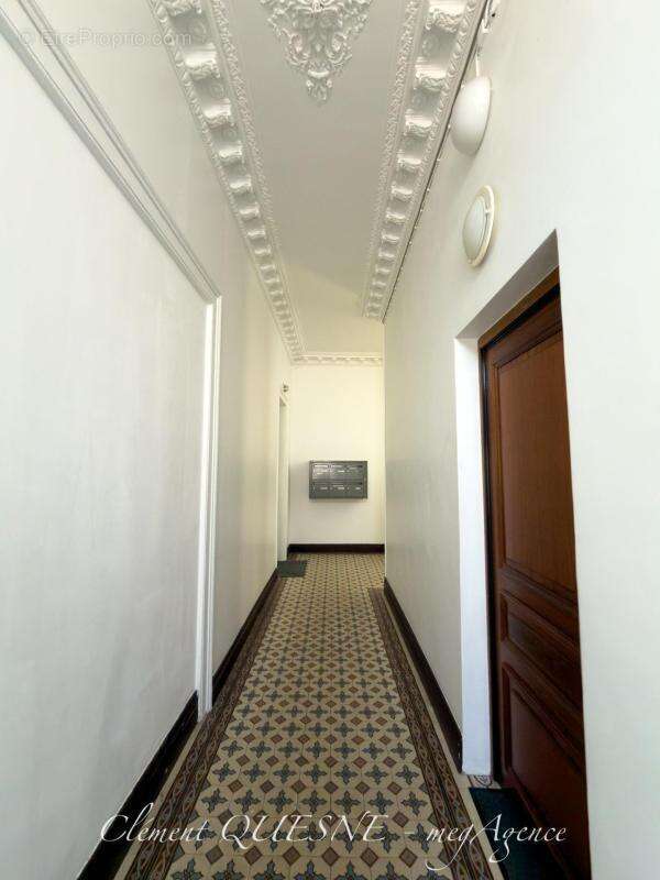 Charme important / centre-ville / 3 chambres - photo 19