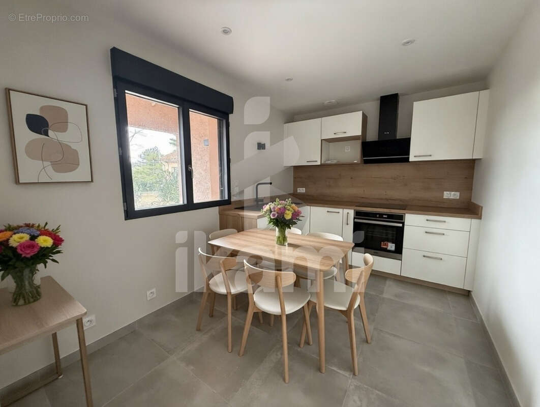 Maison à GENISSIEUX