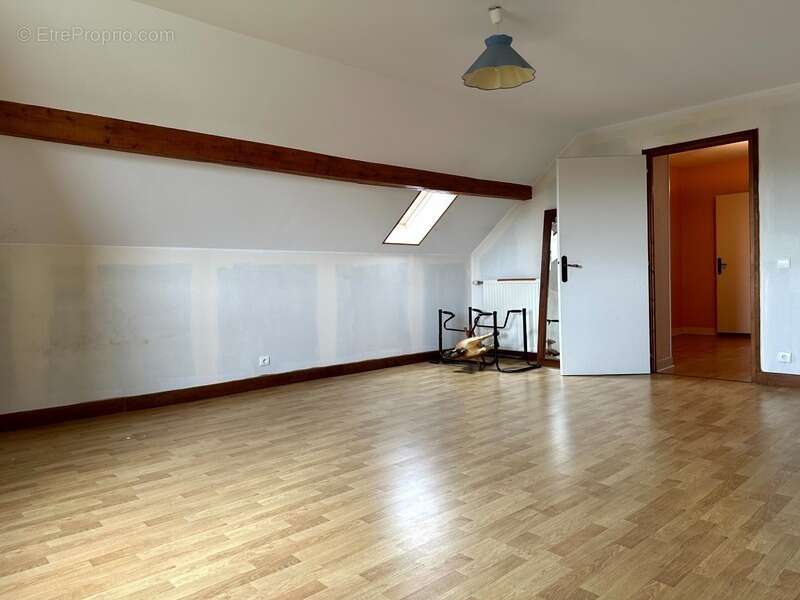 Maison à PRECY-SOUS-THIL