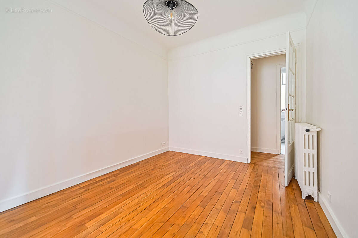 Appartement à PARIS-20E