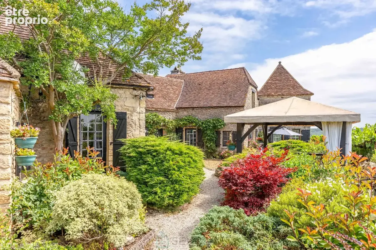 Perigord noir, authentique maison de village avec jardin - photo 2