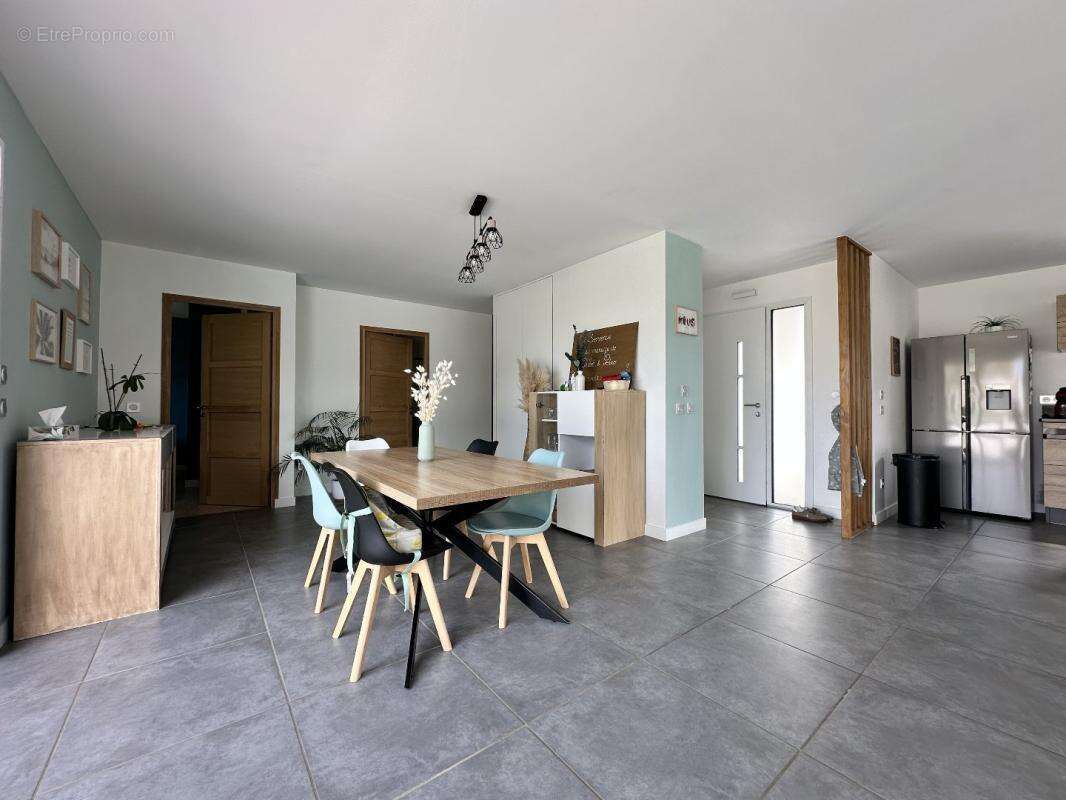 Maison 120 m² à Puiseux  - photo 8