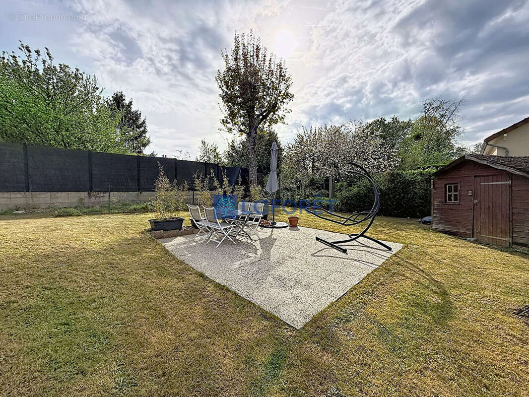 Maison à DAMMARIE-LES-LYS