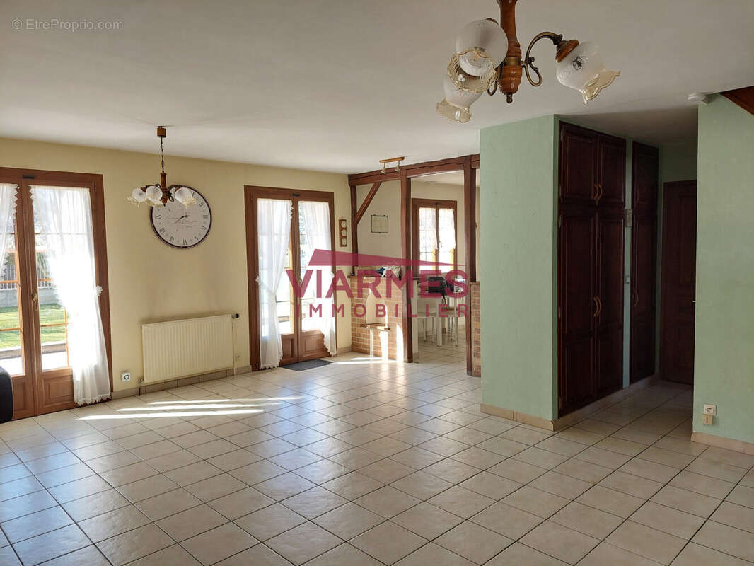 Maison à VIARMES