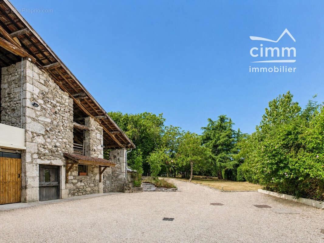 Maison 119 m² à Rovon  - photo 3