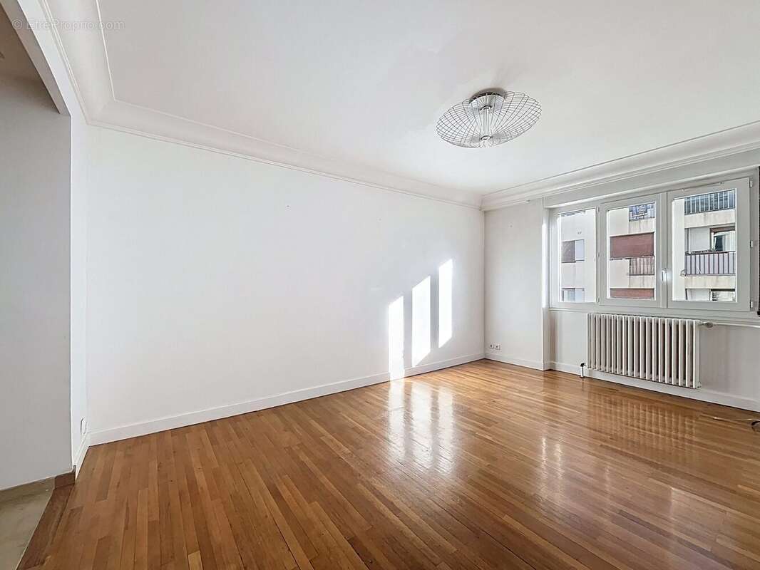 pièce de vie - Appartement à GRENOBLE