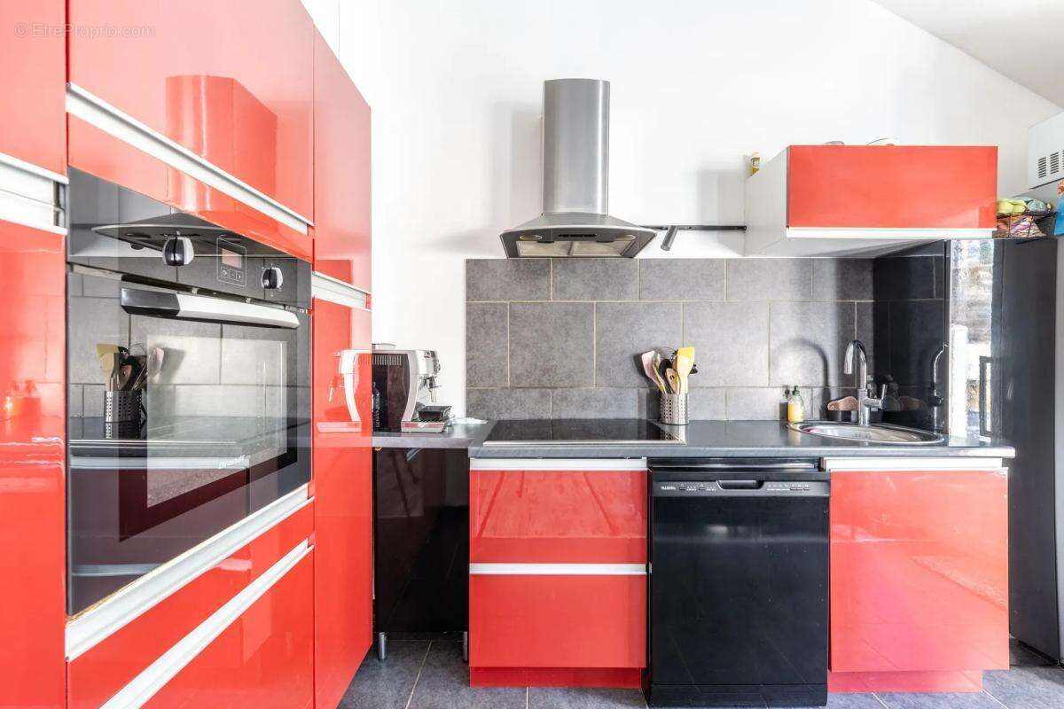 Maison à JOUY-LE-MOUTIER