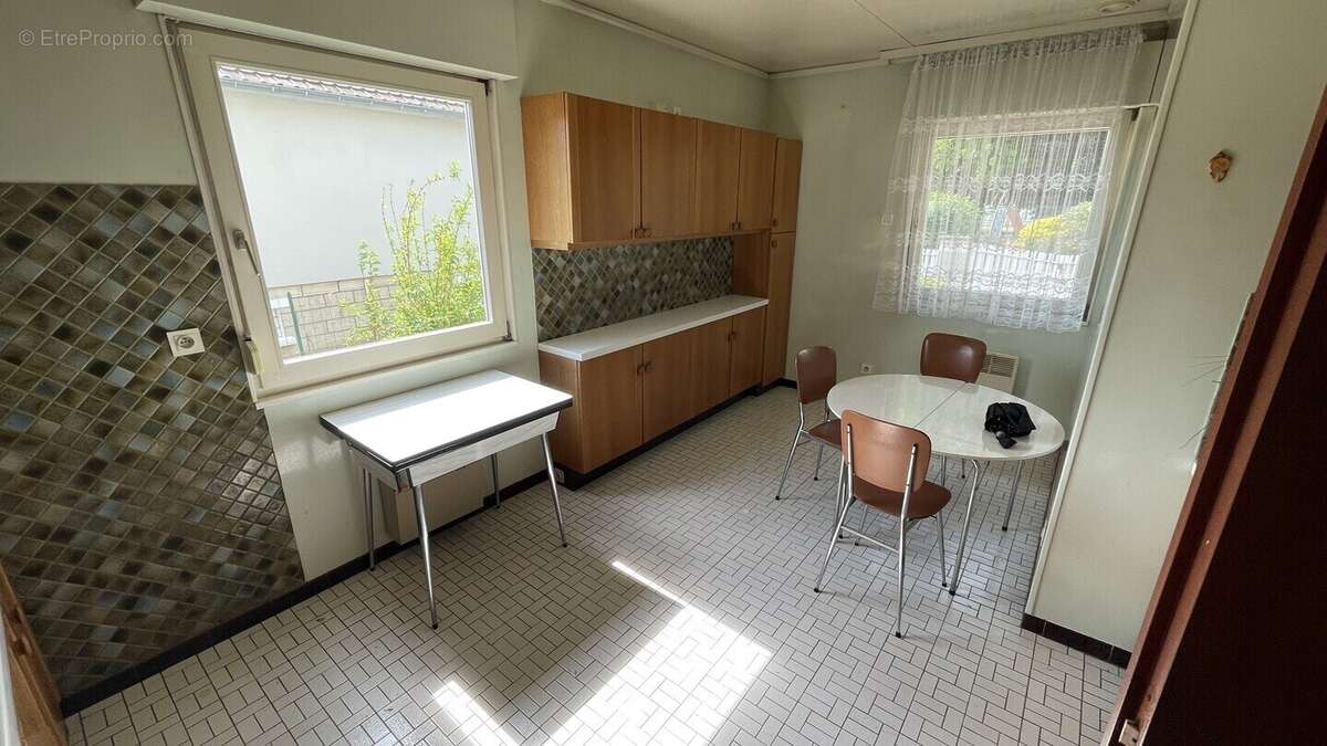 Maison à LAMORLAYE