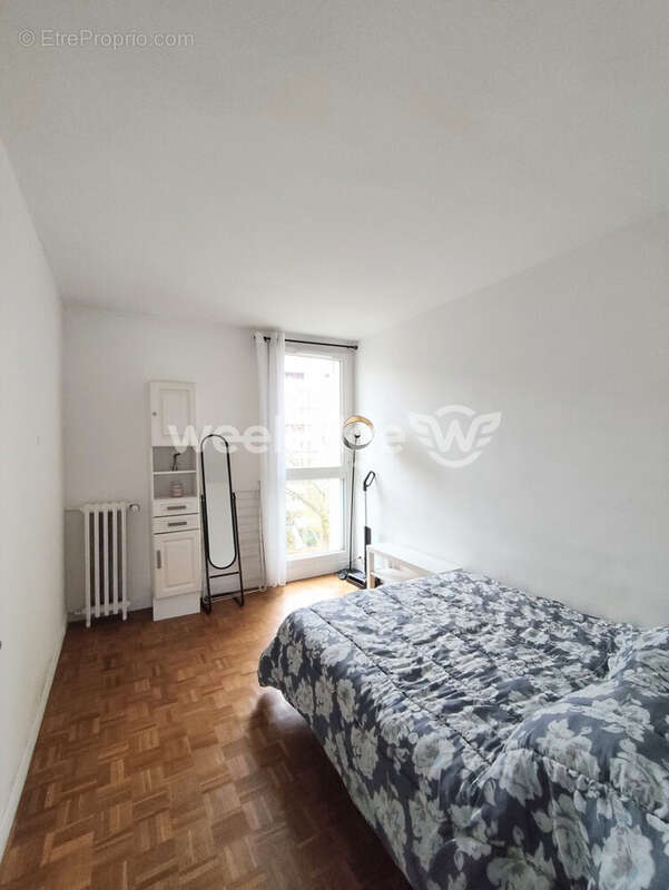 Appartement à VILLENEUVE-LA-GARENNE