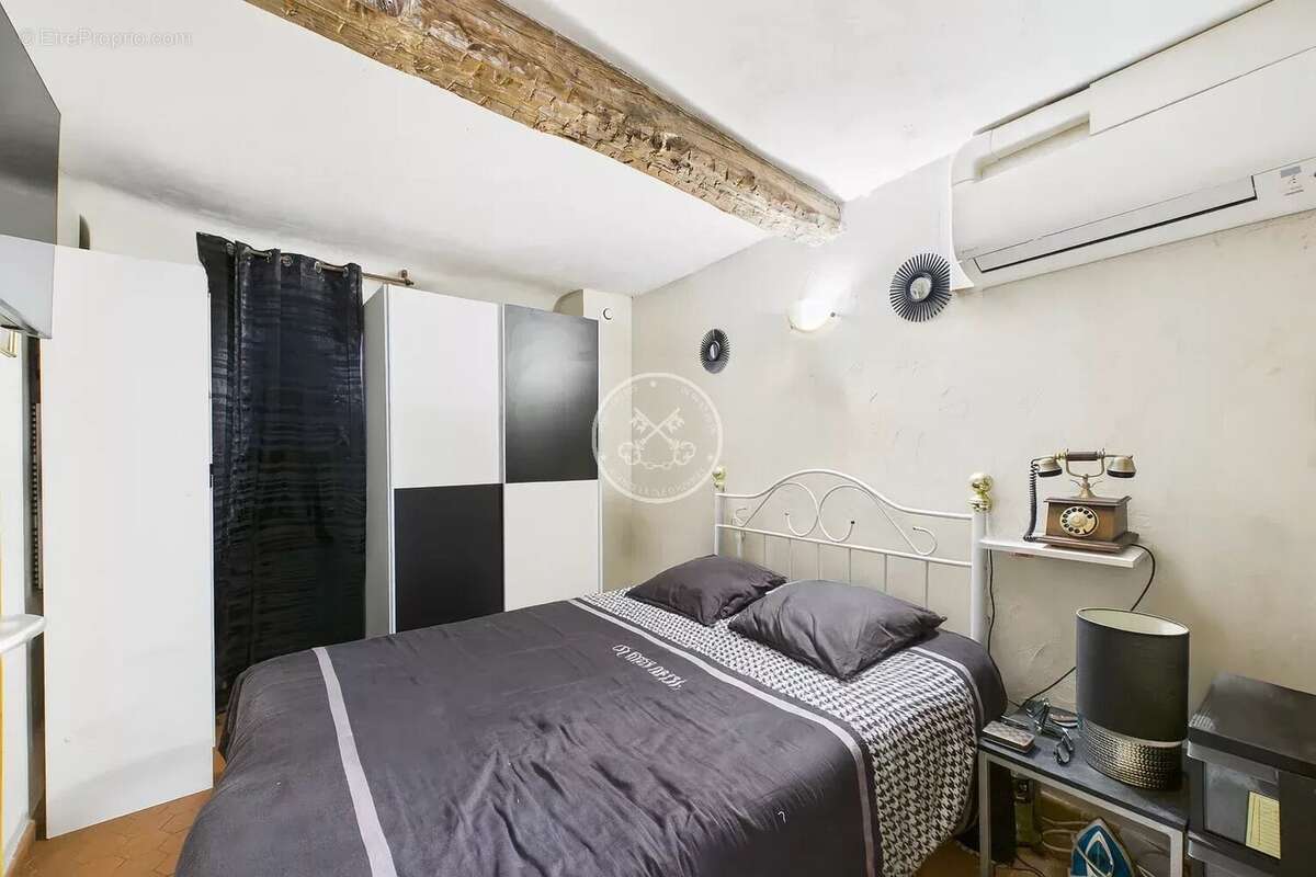 À Vendre - Maison de village - Fréjus centre historique - photo 2