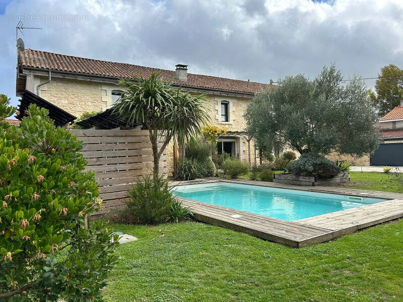 Maison à SAINT-ANDRE-DE-CUBZAC