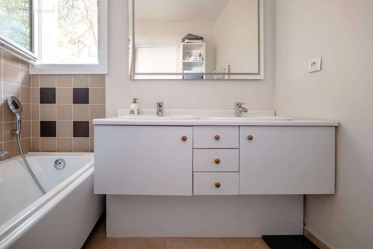 Maison à MAROLLES-EN-BRIE