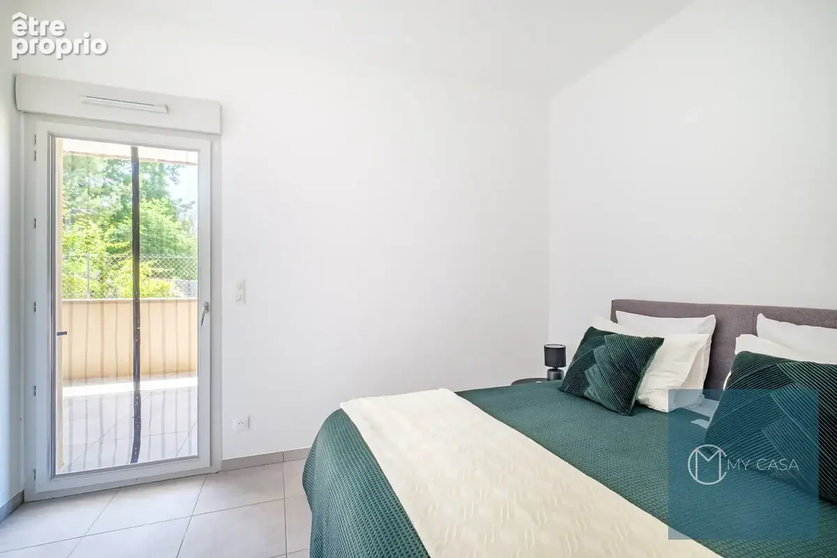 SAIN BEL - Superbe T4 de 78 m2 - Rez de Jardin de 68 m2 - photo 7