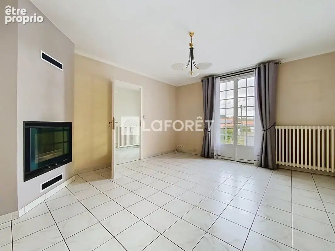 Maison Saint Leger Sous Cholet 10 pièce(s) 196 m2 - photo 4