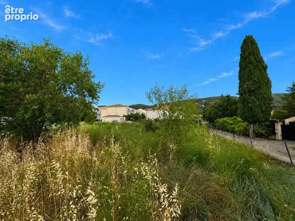 Terrain 800 m² à Draguignan  - photo 2